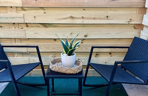 Edinburg Apartment | 30 + day rental; Bamboo Flair 2 BR 2 BTH apartment; pets ok; close to hospitals