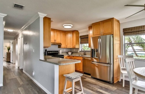 Bay Point House | 30% Discounted Rate-Waterfront-Open Water View-Pool-Dock-Kayaks-Parking