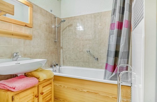 Embrun Apartment | 30 m² Apartment ∙ 1 bedroom ∙ 6 guests
