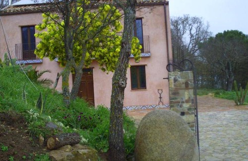 Gangi House | 30 m² Farmhouse ∙ 3 guests