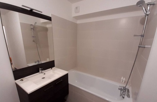 Sannois Apartment | 30 minutes by transport from the Champs Elysées, department stores,