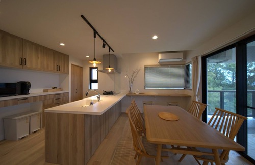 Kin House | 30 seconds walk to the sea 15 minutes by car to resort Newly built property Enjoy time with your/Kunigamigun Okinawa