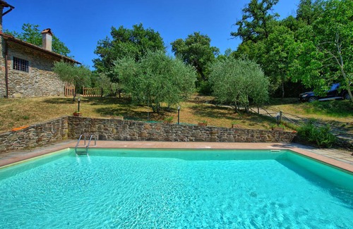 Greve in Chianti Villa | 300 m² Villa ∙ 6 bedrooms ∙ 12 guests