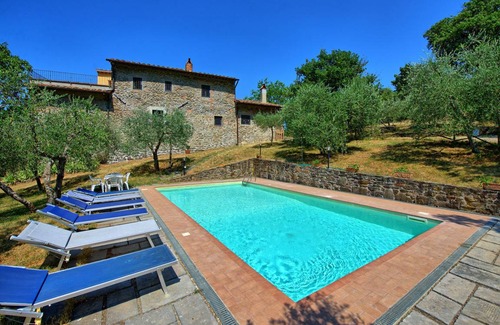 Greve in Chianti Villa | 300 m² Villa ∙ 6 bedrooms ∙ 12 guests