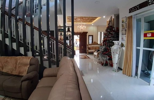 Depok Villa | 300 m² Villa ∙ 4 bedrooms ∙ 10 guests