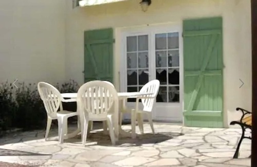 La Cotiniere Villa | 300m from the port.