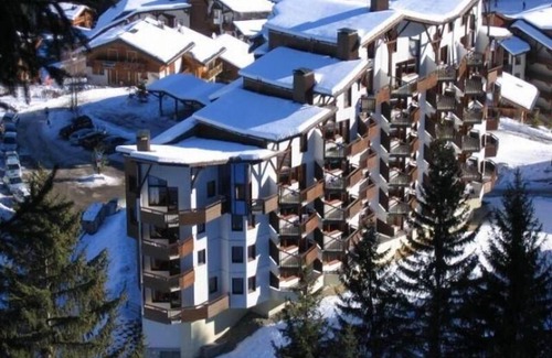 La Perriere Apartment | 300m from resort center, Ground floor, view mountain, balcony, tv, ski locker, 37m², La Tania