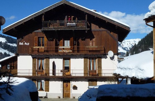 Areches Apartment | 300m from ski slopes, parking, tv, 44m², Arêches-Beaufort