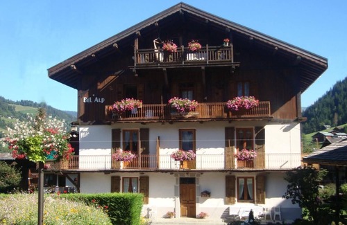 Areches Apartment | 300m from ski slopes, parking, tv, 44m², Arêches-Beaufort