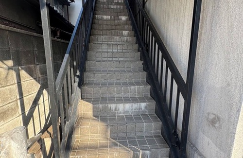 Higashi-osaka Apartment | 300m2 5 Rooms 11 Baths Sleeps 25 Pax Free Bus & Breakfast
