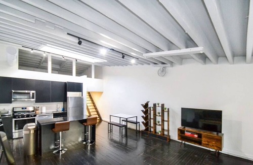 Old City House | 305 - BUILDING · EXCEPTIONAL 4 STORY TOWNHOUSE IN AAA LOCATION