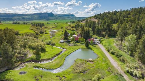 Mancos House | 3076 W Highway 160 - Combo
