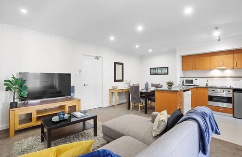 Perth Central Business District Apartment | 309 Secret City Sanctuary 1BR Parking-Pool-View