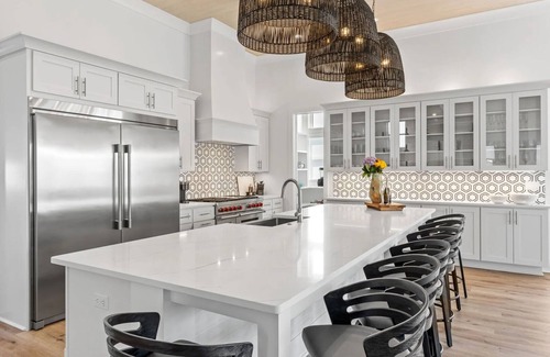 Gulfview Heights House | 30A Born 2 Beach by AvantStay | Heated Pool, Outdoor Kitchen, Golf Cart + Bikes