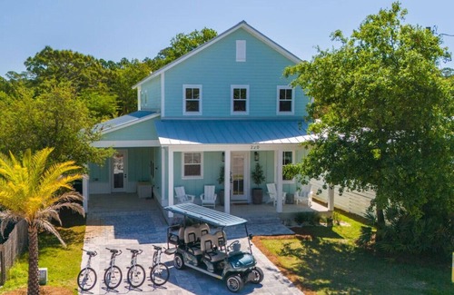 San Juan House | 30A - Walk to Beach - Pool - Golf Cart - Bikes
