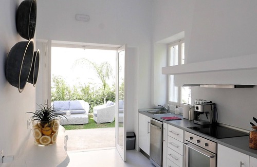 Rhodes Villa | 30villa Rd in Rhodes