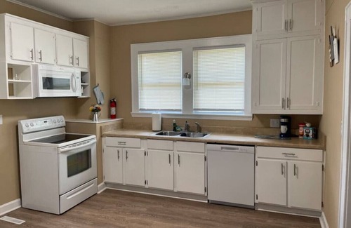 Concord House | 314 Hillandale St NE