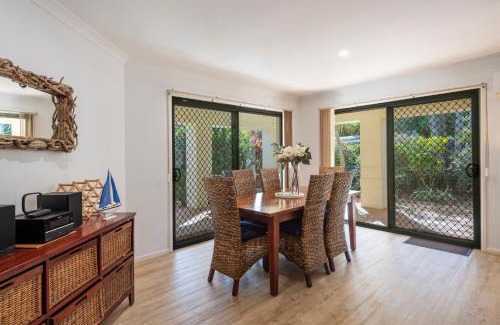 Yamba House | 32 Beachside - LJHooker Yamba