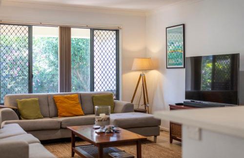 Yamba House | 32 Beachside - LJHooker Yamba