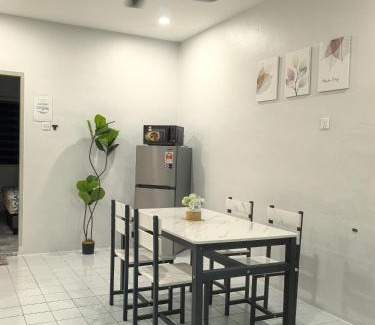 Teluk Intan House | 32 Homestay