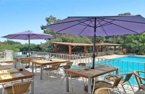 Porto-Vecchio Ski Chalet | 32 m² Chalet ∙ 3 bedrooms ∙ 6 guests