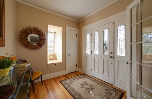 Broadmoor House | 325 m² House ∙ 4 bedrooms ∙ 10 guests