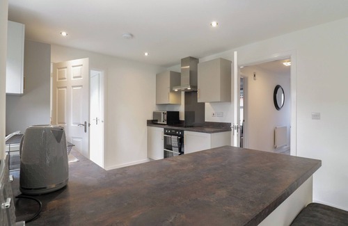 Colchester Cottage | 33 CRANESBILL CLOSE, pet friendly, with a garden in Colchester