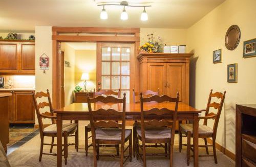 Snowbird Apartment | 3306 - One Bedroom Den Deluxe Powderhorn Lodge condo