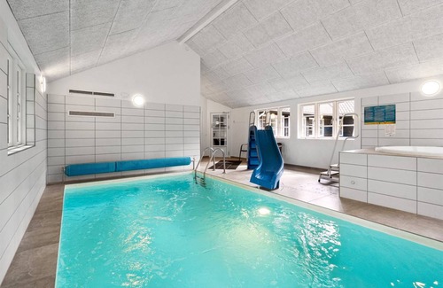 Hvidbjerg Strand House | 333 m² House ∙ 9 bedrooms ∙ 20 guests