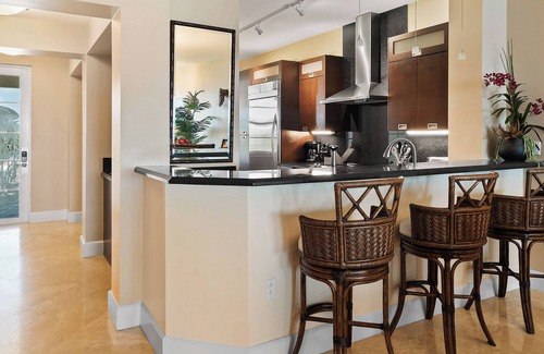 Rock Harbor Condo | 334 Mariners Club | 2 Bed, 2.5 Bath