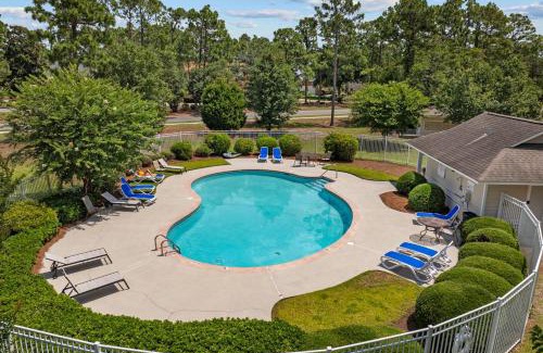 St. James Apartment | 3350 Club Villa Dr SE #803