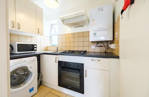 Trim Apartment | 33B Steepleview