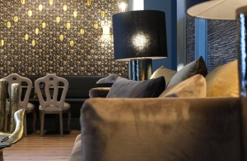 Setubal House | 34 Guest House