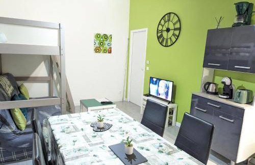 Beaumont Saint-Cyr Apartment | 34 m² Apartment ∙ 5 guests