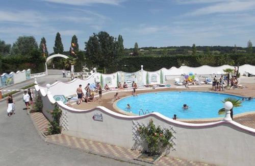 Saint-Thomas-de-Conac House | 34 m² Mobile home ∙ 3 bedrooms ∙ 6 guests
