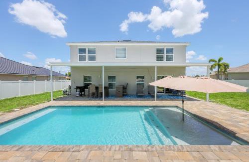 Pelican House | 3400sqft! - Lovely Kitchen - Heated Pool