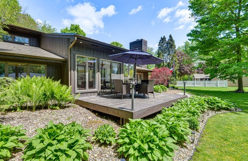 Cassopolis House | 343 m² House ∙ 4 bedrooms ∙ 11 guests
