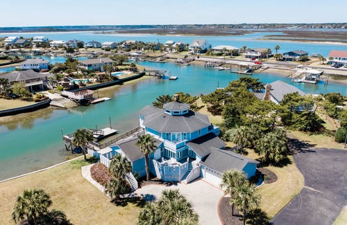 Inlet Harbour House | 344 m² House ∙ 5 bedrooms ∙ 12 guests