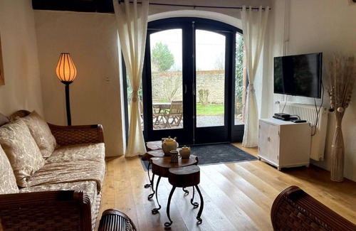 Souvigny Cottage | 347 m² Cottage ∙ 6 bedrooms ∙ 12 guests