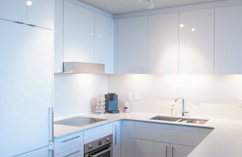 Downtown Edmonton Condo | 34th floor Luxury|Pool&Gym|Walk to Roger's Place&DT