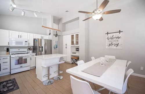 Green Valley House | 35% off Special Green Valley Gem! 3/2 Single Story