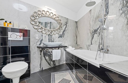 Voesendorf House | 350 m² House ∙ 4 bedrooms ∙ 10 guests