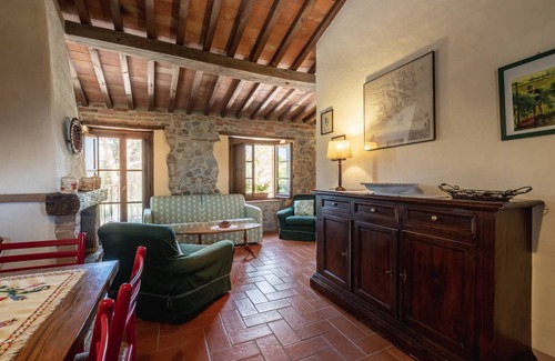 Contignano Villa | 350 m² Villa ∙ 10 bedrooms ∙ 21 guests