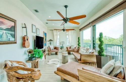 Twin Lakes Apartment | 350A Waterfront Oasis with hot tub