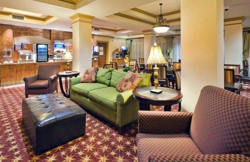 Pell City Hotel | 36 m² Hotel ∙ 127 guests