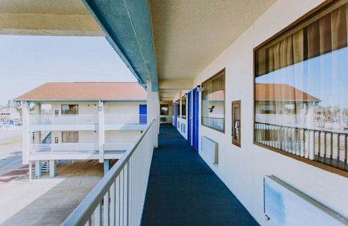 Clear Lake Shores Hotel | 36 m² Motel ∙ 127 guests