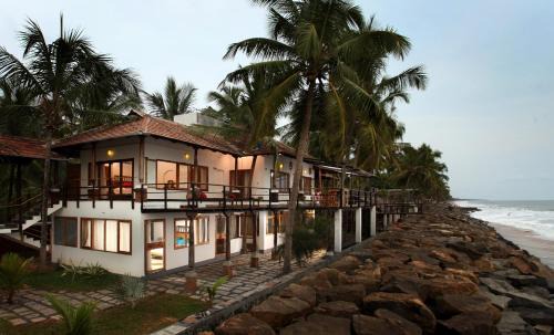 Kuzhuppilly Resort | 36 Palms Boutique Retreat