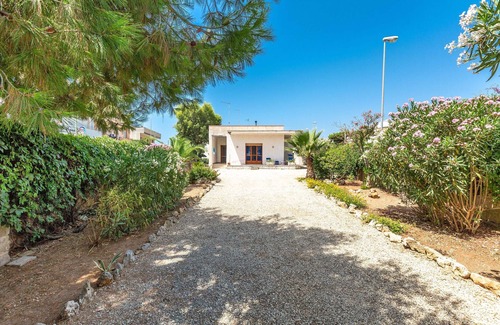 Torre Lapillo House | 3603 Villetta Dany by Barbarhouse