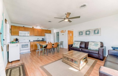South Nags Head House | 362 Dog-Friendly Ocean-Front Duplex - Ocean Views and Close to Pier