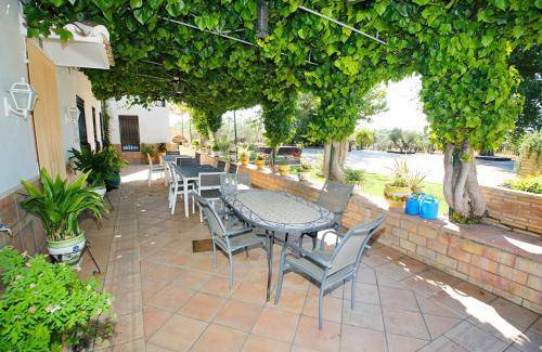 Onil Apartment | 364 m² Apartment ∙ 5 bedrooms ∙ 14 guests